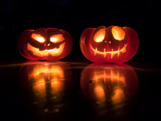 david-menidrey-MYRG0ptGh50-unsplash Halloween Photo by David Menidrey on Unsplash